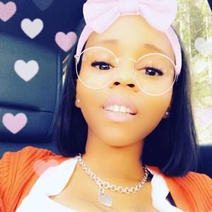 Meet your Posher, Shay